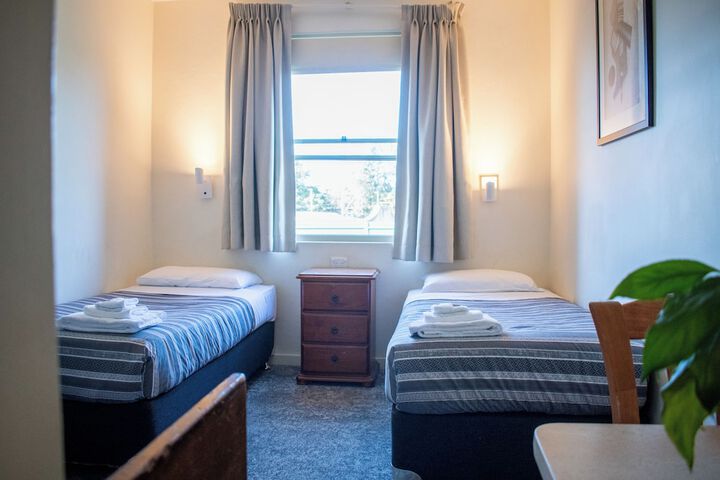 Room 4 of 19