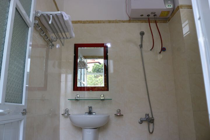 Room 14 of 23