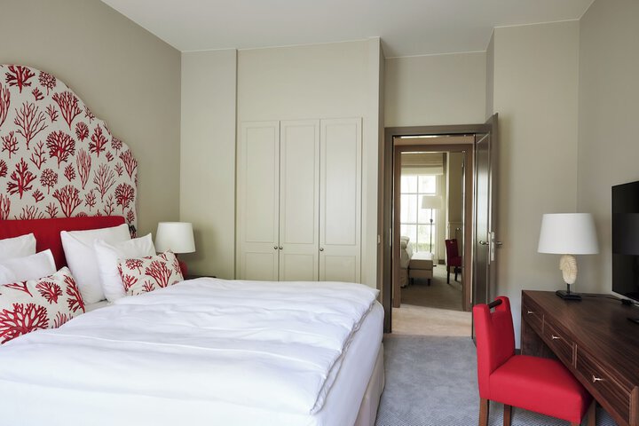 Room 4 of 53