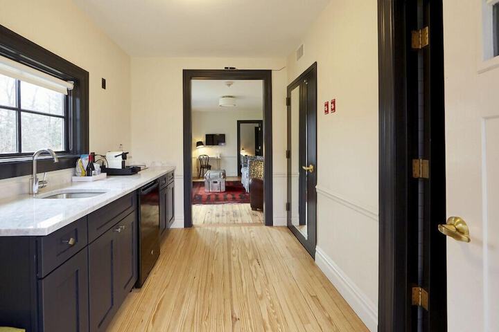 Room 82 of 124