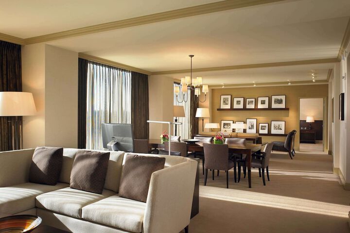 Room 33 of 67
