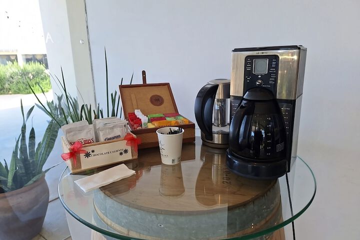 Breakfast/Coffee Service 15 of 27