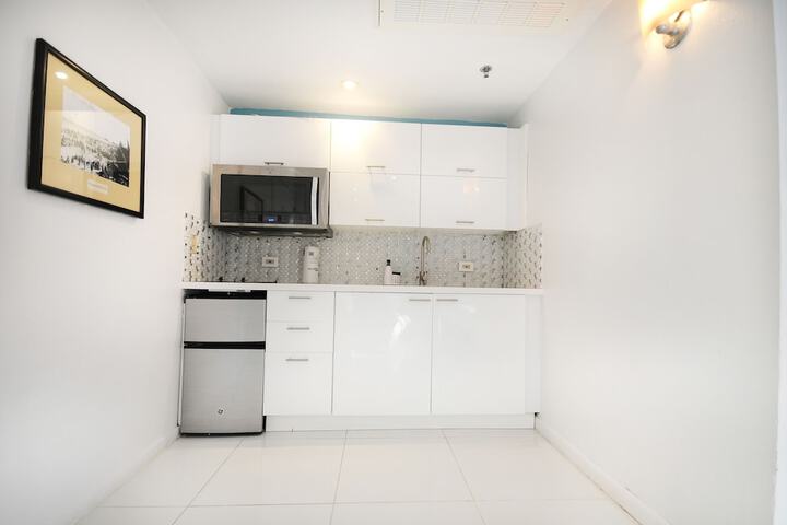 Private kitchenette