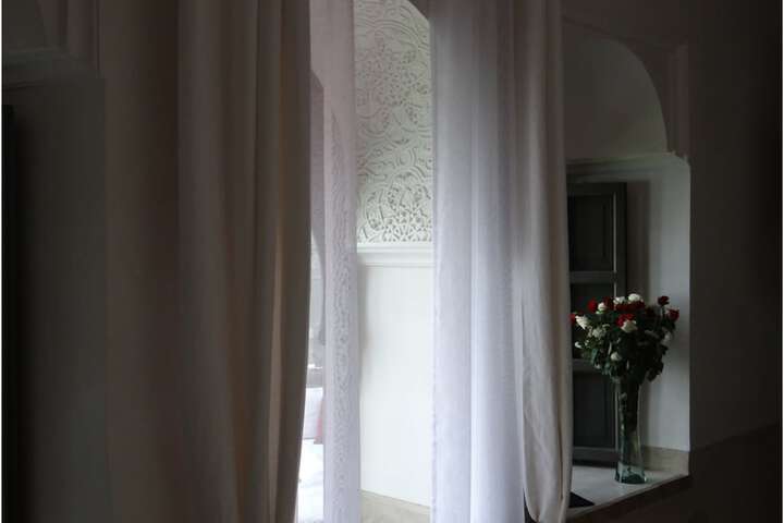 Room 18 of 137