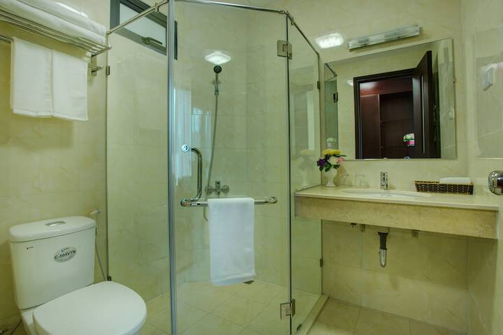 Room 18 of 22