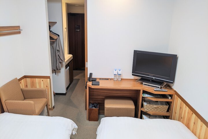 Room 16 of 78