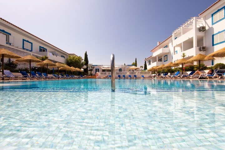 Hotel with Pool