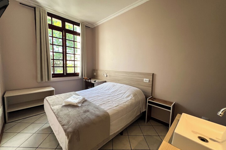 Room 97 of 206