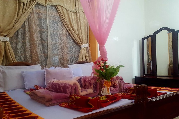 Room 7 of 25