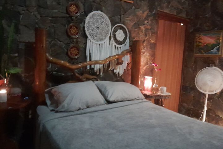 Room 10 of 26