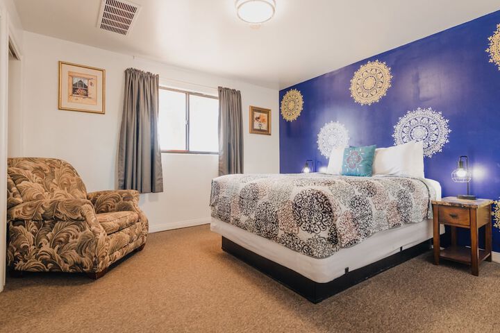 Room 9 of 39