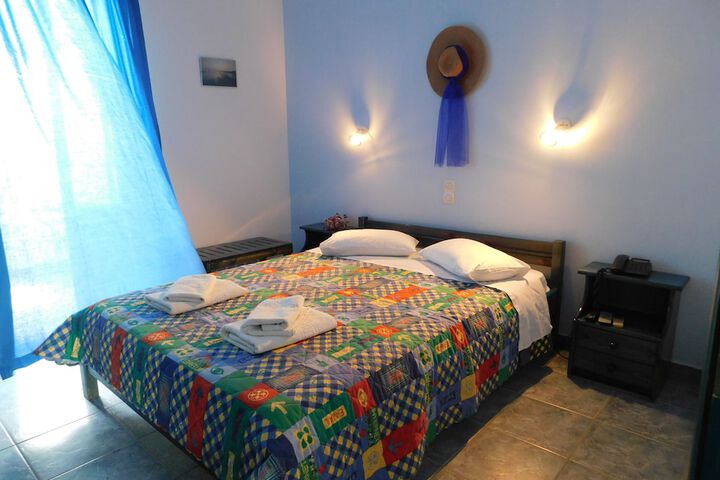 Room 4 of 42