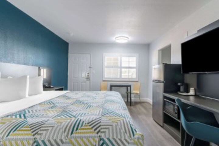 Room 4 of 26