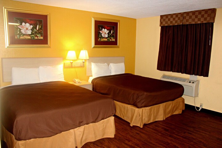 Room 10 of 42