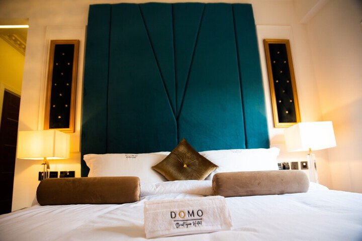 Room 8 of 60