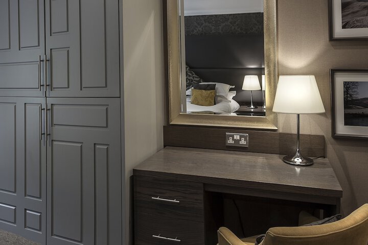 Room 6 of 49