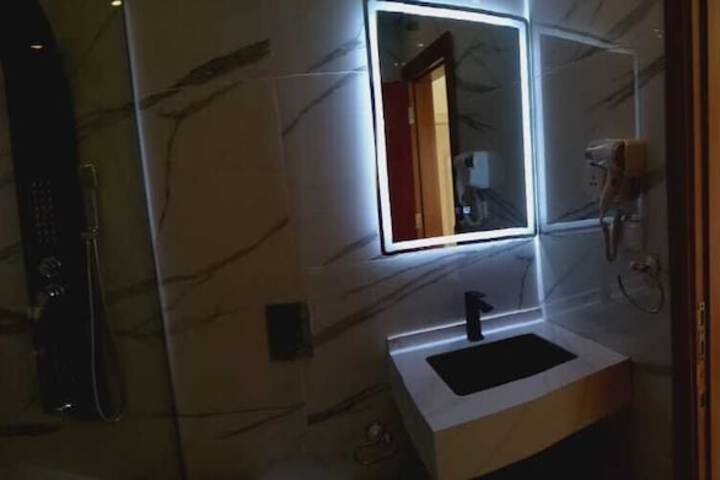 Room 47 of 58