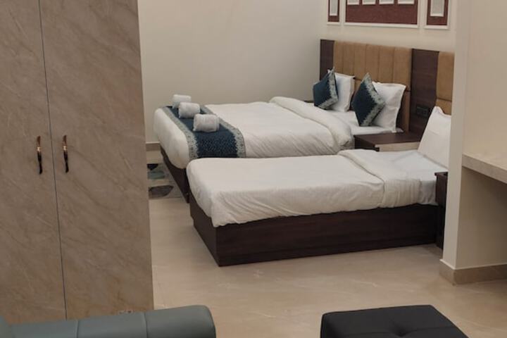 Room 54 of 118