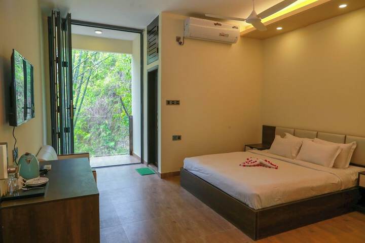 Room 17 of 43