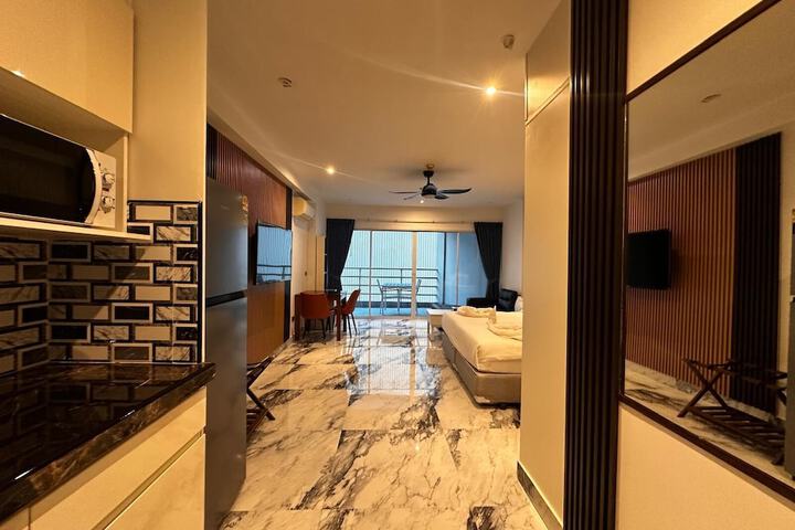 Room 17 of 73