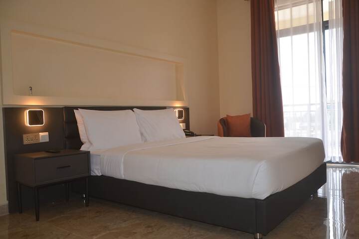 Room 6 of 31