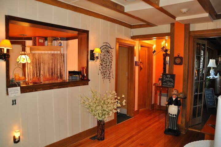 Lobby Entry