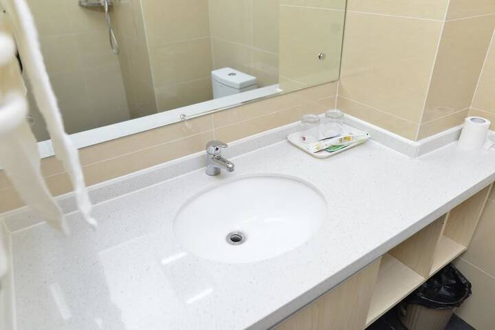 Room 5 of 26