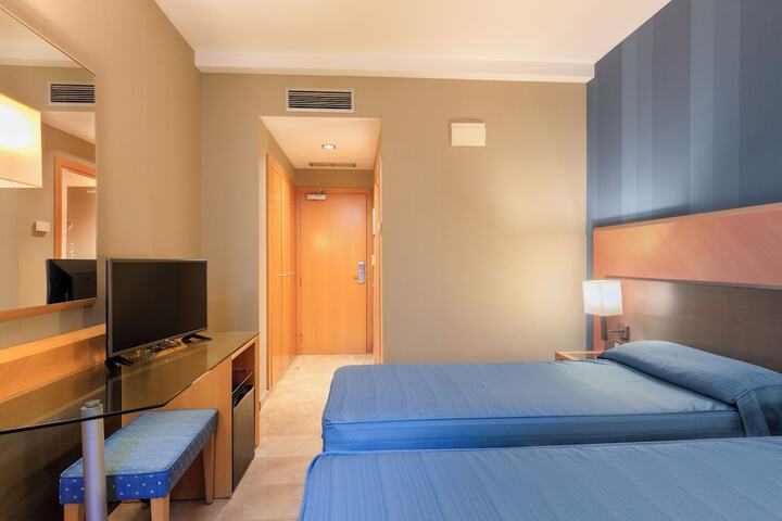 Room 9 of 73
