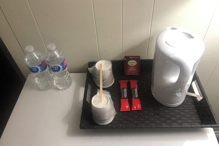 Room 5 of 10