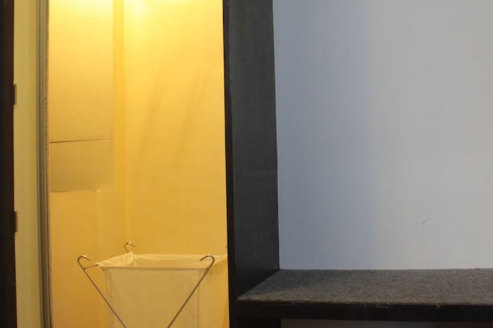 Room 25 of 49