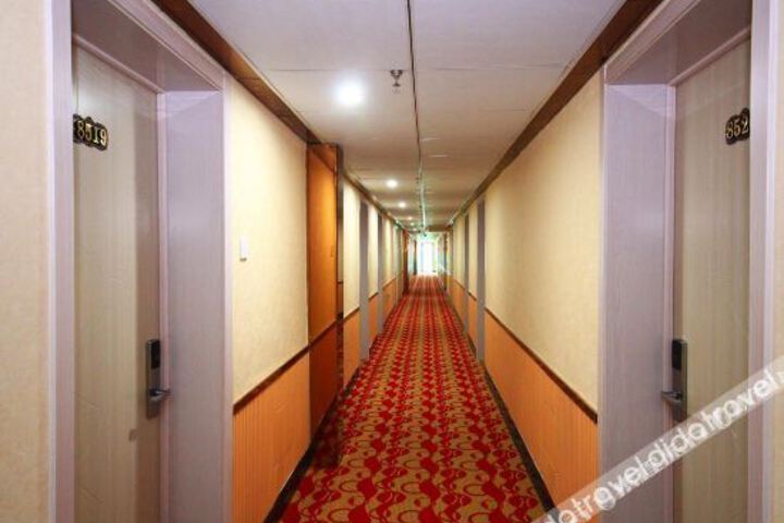 Hotel Interior 6 of 22
