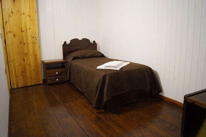 Room 9 of 35