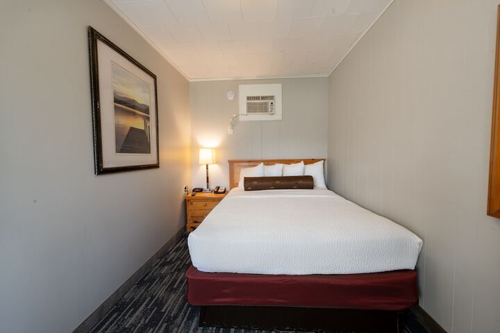 Room 54 of 549
