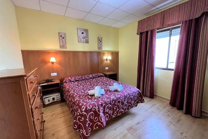 Room 4 of 11