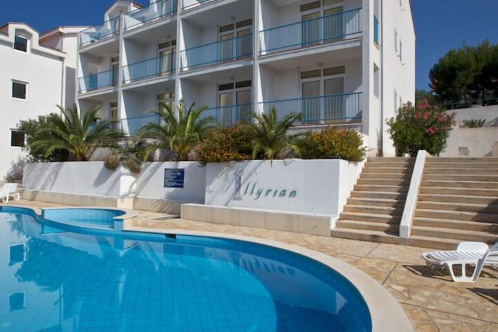 Hotel with Pool