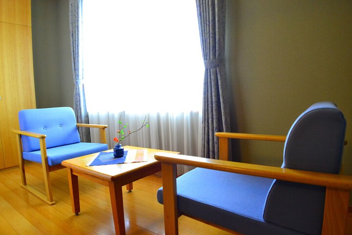 Room 8 of 44