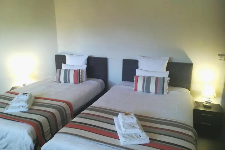 Room 2 of 16