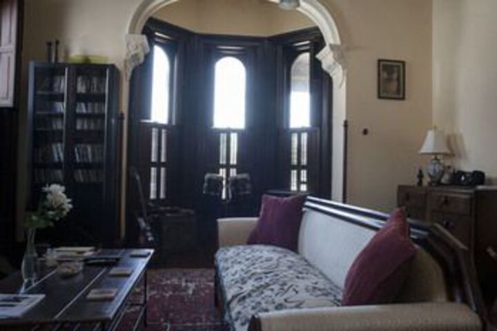 Room 32 of 34