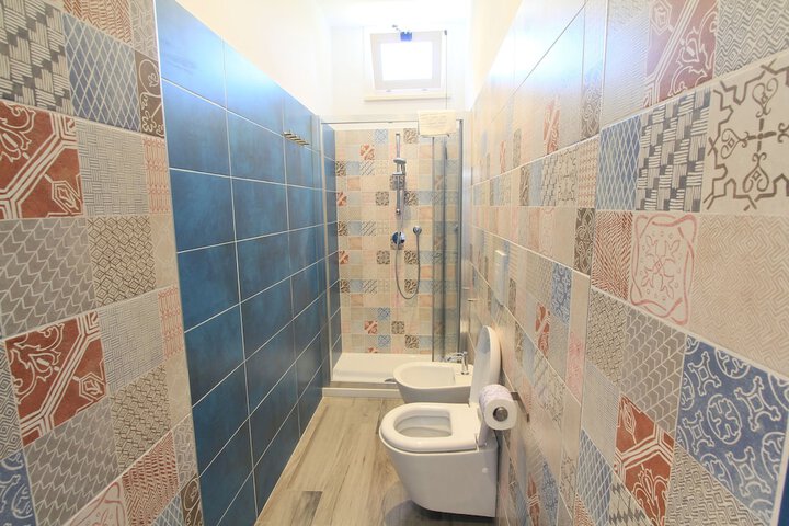 Room 42 of 69
