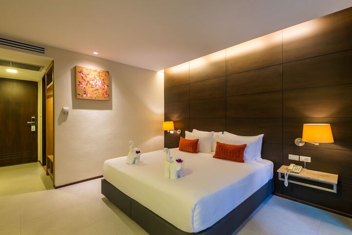 Room 15 of 50
