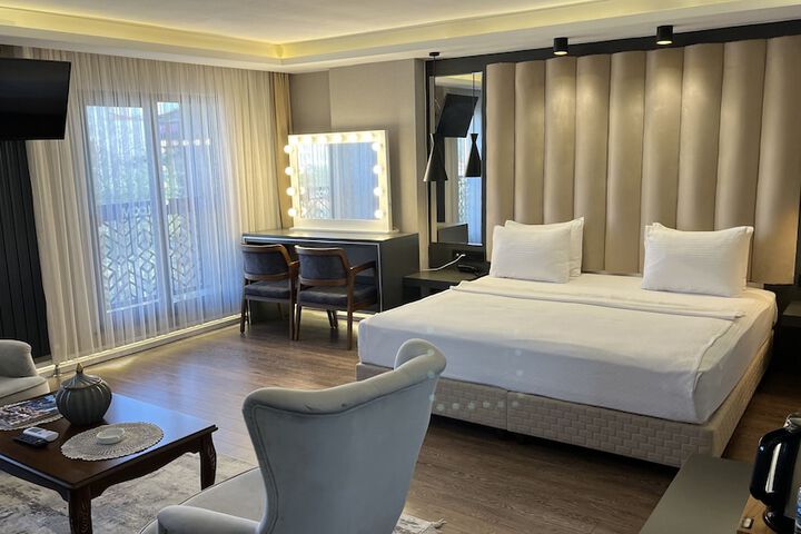 Room 18 of 31