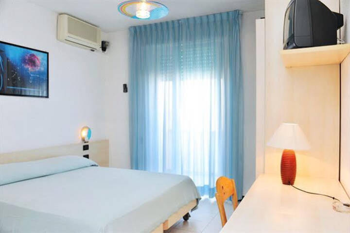 BLU SIDE HOTEL & RESIDENCE