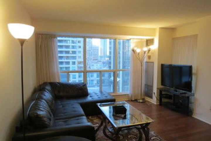 Room 3 of 12