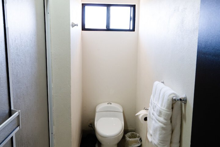 Room 115 of 211