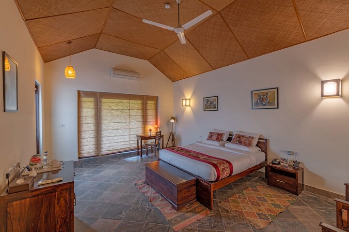 Room 5 of 75