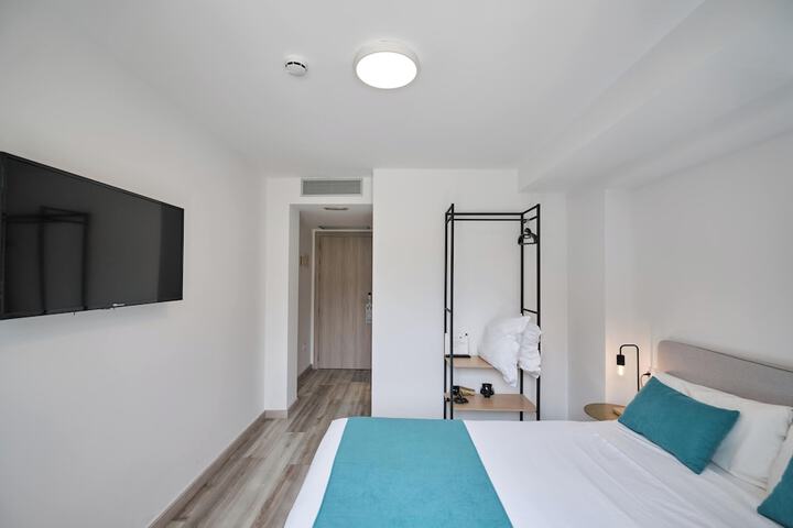 Room 21 of 88
