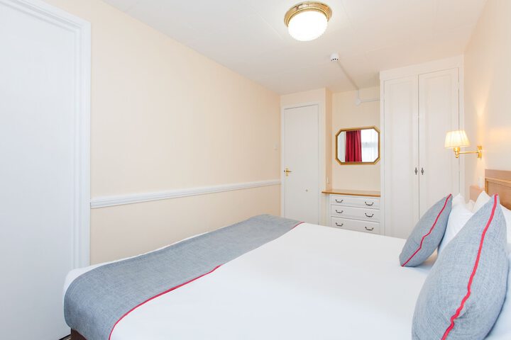 Room 19 of 60