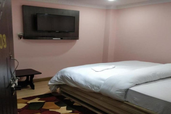 Room 3 of 12