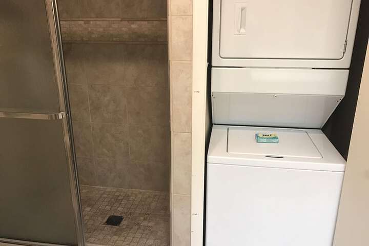 Room 102 of 123