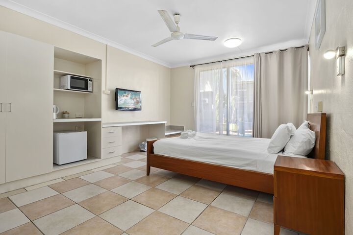 Room 15 of 46
